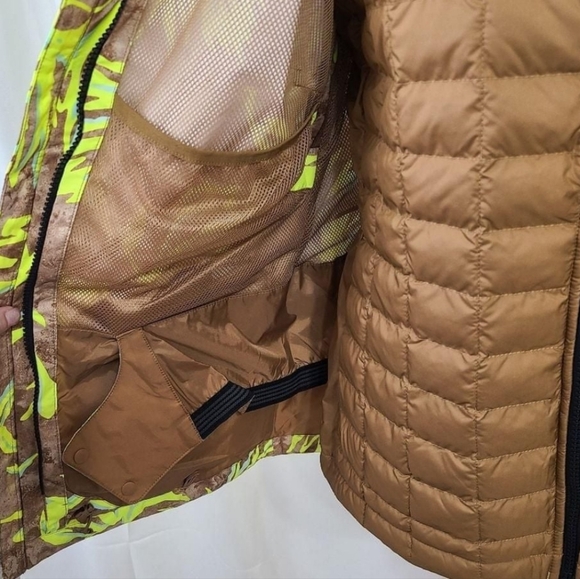 The north face jacket~women's xl~NWT. - Picture 7 of 11